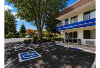 Studio 6 Suites Yreka CA - Wifi