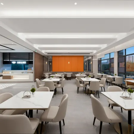 Homeinn Plus Hotel (Tongling University Town)