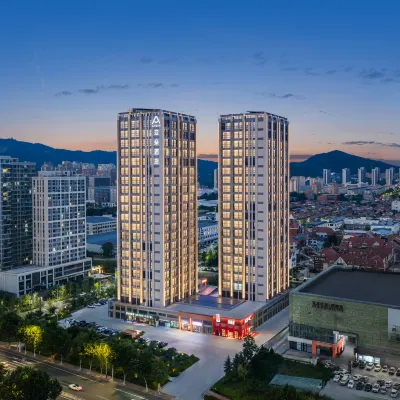 Atour Hotel Yantai Zhifu Station Red Star Macalline Hotels near Zhifu Railway Station