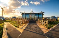 Encountering the Sailimu Lake Campsite Center - Pet friendly