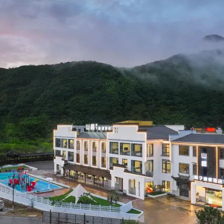 Mountain Charm · Pool · Family Glamping · Vacation Villa (Moon Bay Scenic Area)