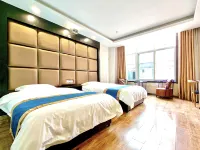 Tianyi Business Hotel (Sanyao Metro Station) - شرفة