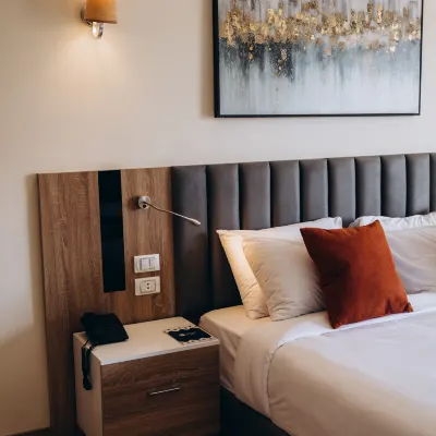 Settle Inn Joud Hotel Hotels near Sahaba Mosque