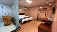 裕佳温泉ホテル（漳州古城東入口歴史古街） - プール