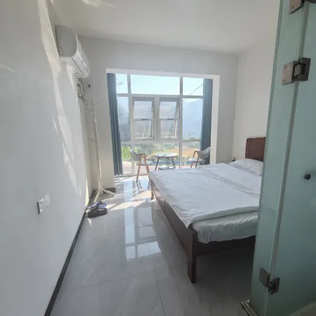 Mengjia Backyard Homestay