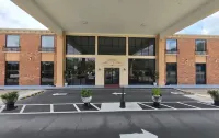 OYO Ashburn Inn - 주차장