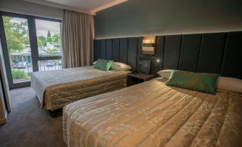 Distinction Luxmore Hotel