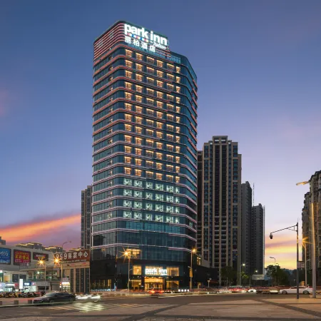 Nanchong Yilong Star City Plaza Park Hotel