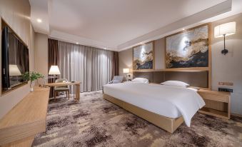 Jiyue Crystal Hotel (Nanning Convention and Exhibition Center Qingxiushan Branch)