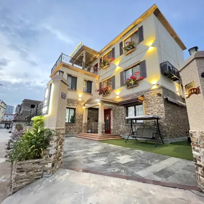Longhai No. 12 Meishu (Volcano Island Baitangwan Store) Hotels near Baitangwan Tourism Resort Ancient Crater Scenic Area