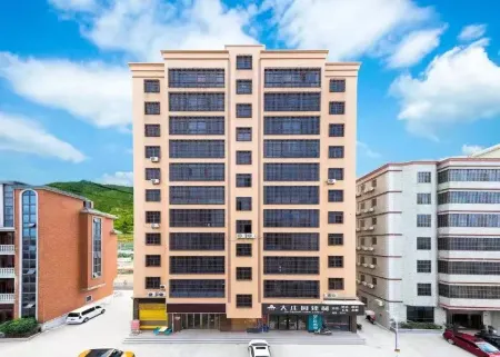 Airport·Fine Arts Boutique Apartment (Changle Airport Branch) Отели рядом с достопримечательностью «Civil And Military Shashuiku»