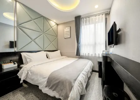Iforest Hotel(Jiangsu Road Station)