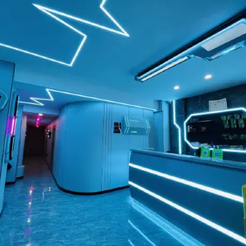 Meteor E-sports Hotel
