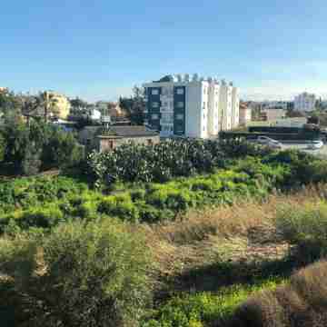 Easy Access. Comfortable Space. Central Location. Hotel Exterior