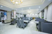 Collaboration Taoyuanxuan Holiday Inn Express Century Plaza Branch)