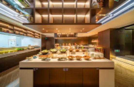 深圳羅湖口岸萬象城亞朵酒店