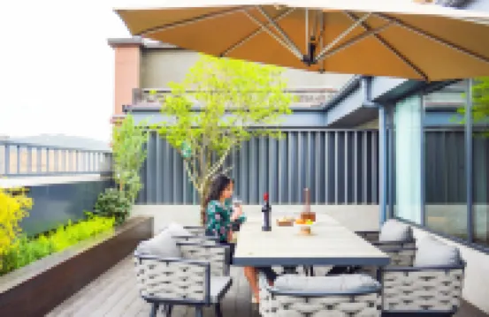 Dongjie Hotel (Chengdu University Games Sports Center Wanda Plaza) Hotels in der Nähe von Hometown of Peach Blossom Scenic Area