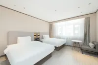 HanTing Hotel (Chifeng Railway Station Songshan Wanda Plaza) 츠펑 호텔