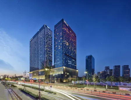 Hilton Beijing Tongzhou Отели рядом с достопримечательностью «Суньчжуанский арт-квартал»