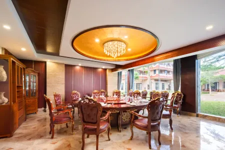 Aijing International Hotel Отели рядом с достопримечательностью «DP World»