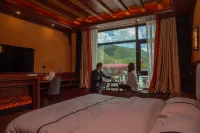 Kangding Zangyuan Kangba Boutique Homestay
