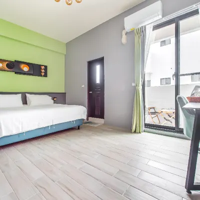 Green house sleep to B&B Hotels near Donghai Sports Park