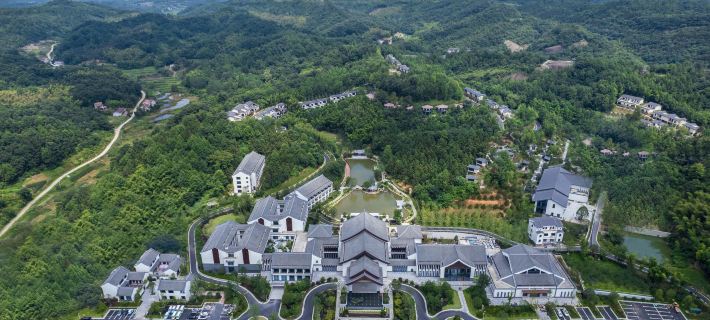 Lu'an Lingxin Valley Hot Spring Resort Ξενοδοχεία στην πόλη Λουάν