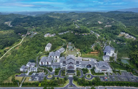 六安聆心谷温泉度假酒店