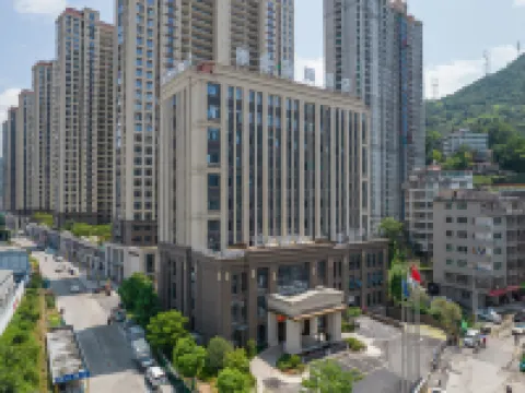 季紛インターナショナルホテル(青田高速鉄道駅) 青田のホテル