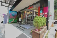 Cherry Feast Resort Hotel a Sun Moon Lake Ita Thao Wharf Market Place