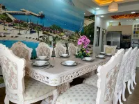 Puchong Setiawalk Penthouse for 14 Pax | Iconique Hotels in Puchong