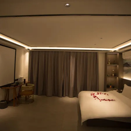 Meijia Smart Homestay (Dingzhou Railway Station)