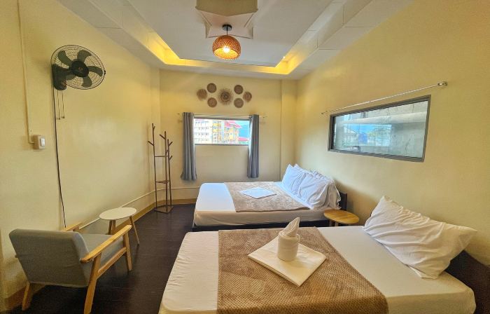 Cozy Coron Inn