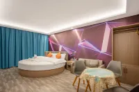 Yidu E-sports Business Hotel (Donghu Avenue)