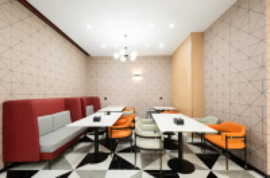 柏漫飯店（孝感槐蔭大道店）