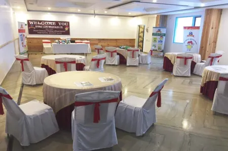 Goroomgo Sapphire Inn Bhimtal