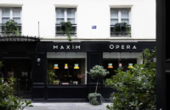 Hôtel Maxim Opéra Hotel dekat Folies-Bergère