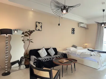 Dongshan Yixi Harbour Seaview Homestay Отели рядом с достопримечательностью «Sufeng Mountain»