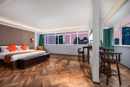 Jifei Hotel (Tianjin Railway Station Five Avenue Tourist Area) Отели рядом с достопримечательностью «Tianjin University»