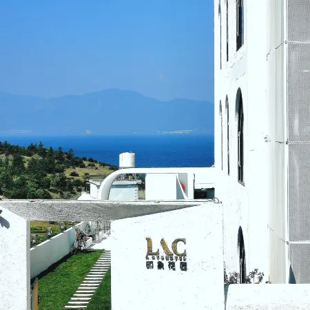 Fuxian Lake Bian Art Impression Garden Homestay
