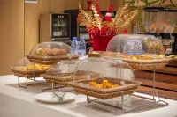 Jiujiang Jiulong Yunjing Hotel