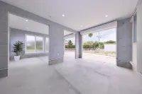Crystal Villa Shirahama (Seaside)