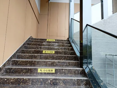 Yuechi Xinyue Smart Hotel