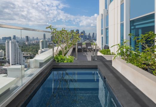 Sofitel Abu Dhabi Corniche Over view