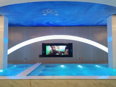 Luoyang Qingjing Hotel Отели рядом с достопримечательностью «Yanshi Museum»