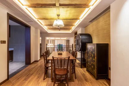 · Meishu No. 7 B&B (Bamboo Culture and Ecological Park) Отели рядом с достопримечательностью «Yibin College Lingang Campus (Phase 1)»