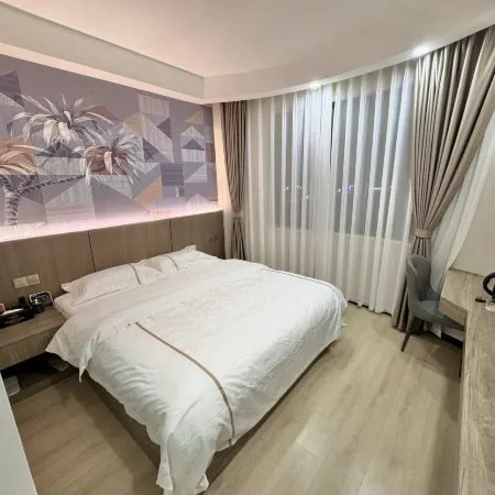 Pingwu Shuheng Business Hotel