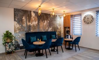 Contact Hotel Restaurant Bleu France - Eragny Cergy