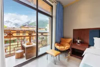 Hailuogou Pinshan Hotel Hotels in Luding