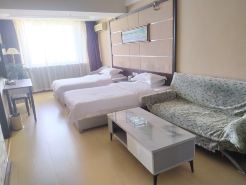 Karamay Baonai Business Hotel